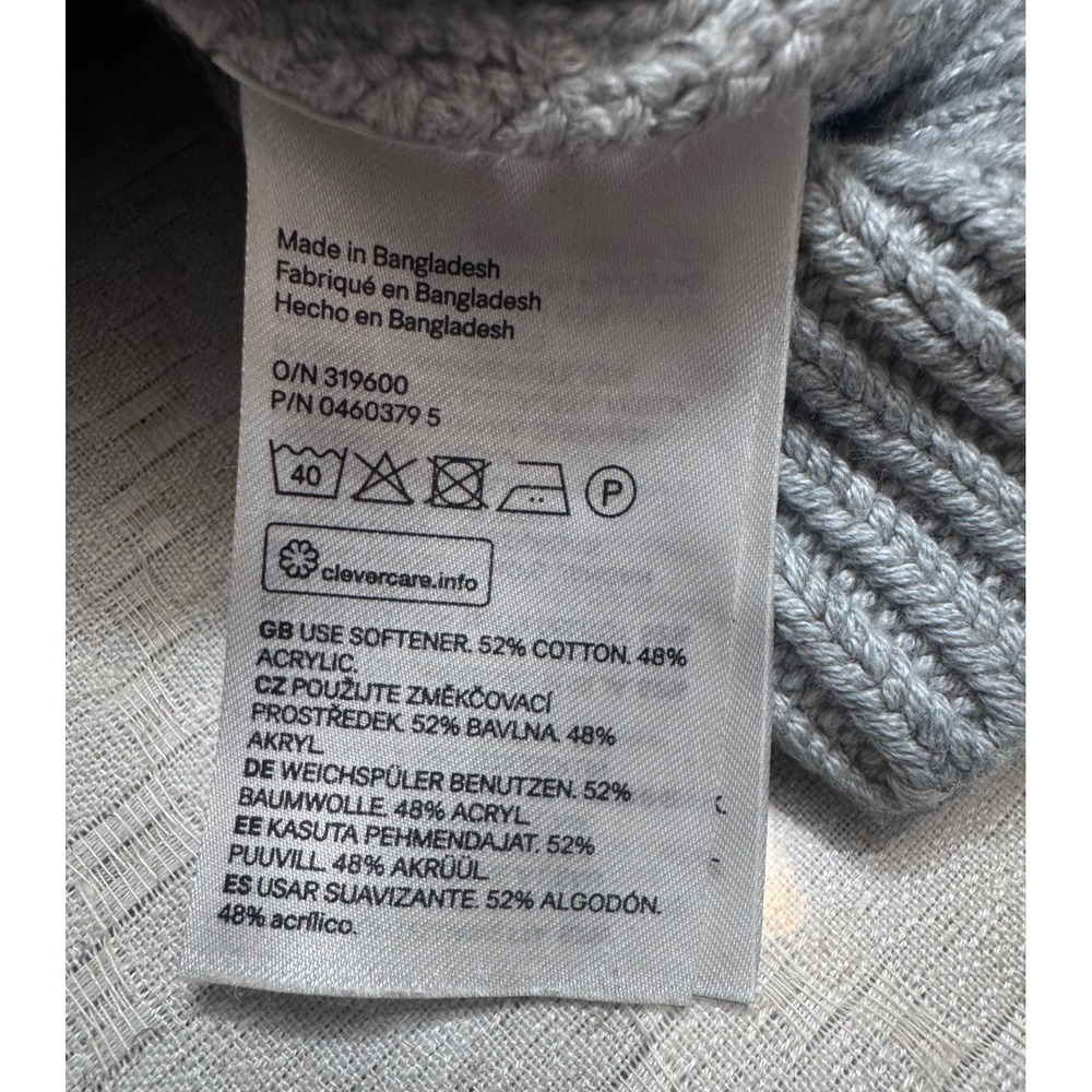 Cozy Minimalist Dove Gray Knit Sweater Effortless Everyday Essential S - Picture 7 of 7